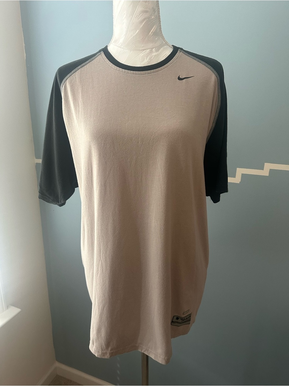 Nike Men’s Short-Sleeve Raglan Tee - MLB Authentic Performance